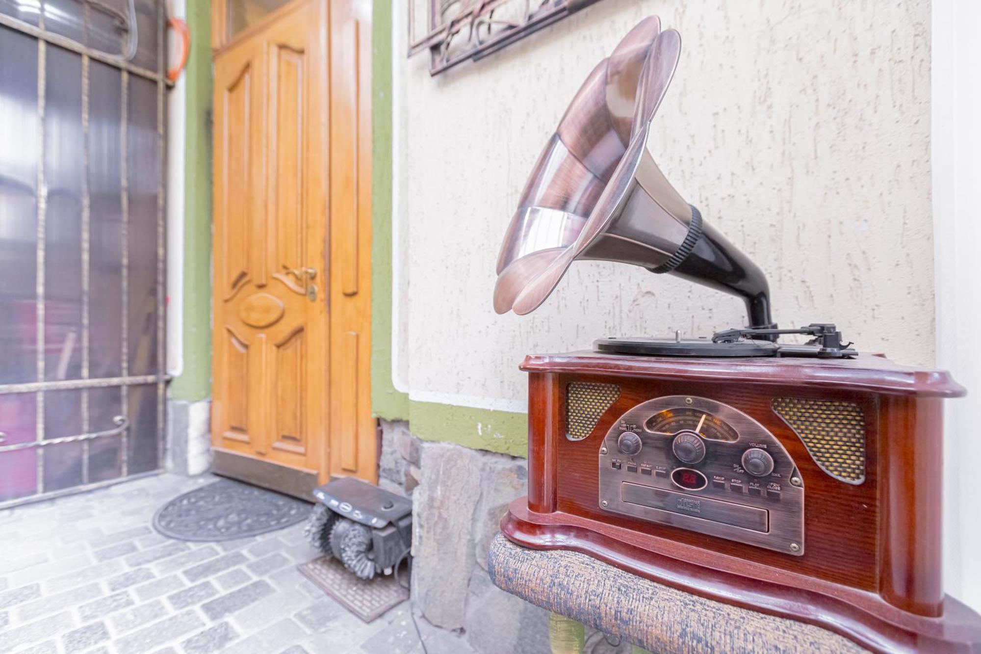 Staryi Krakiv Hotel Lviv Exterior foto