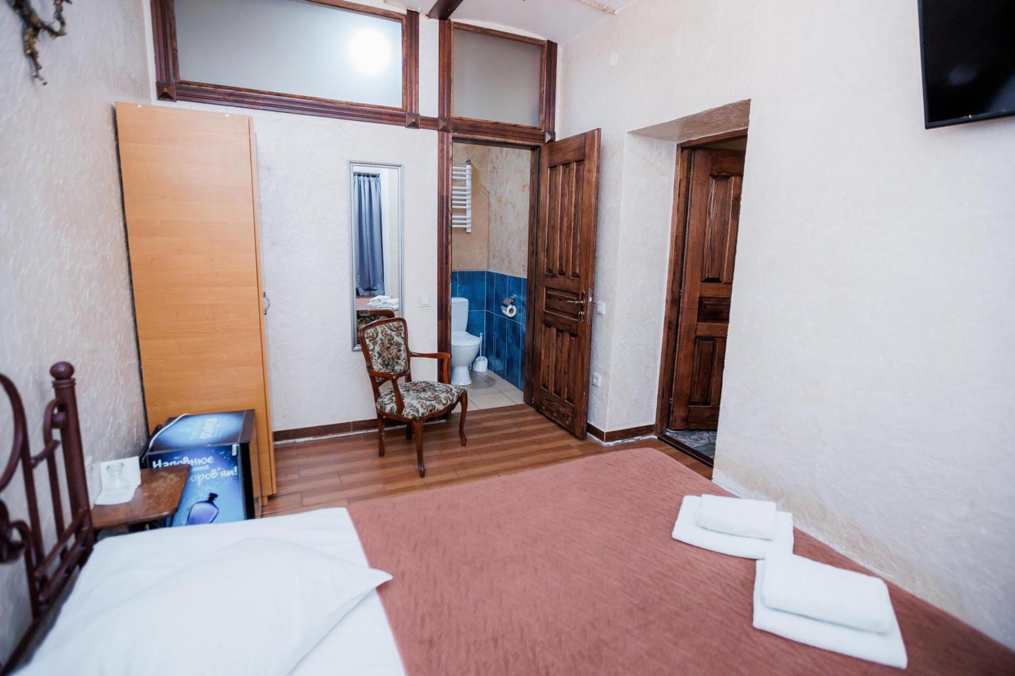 Staryi Krakiv Hotel Lviv Exterior foto