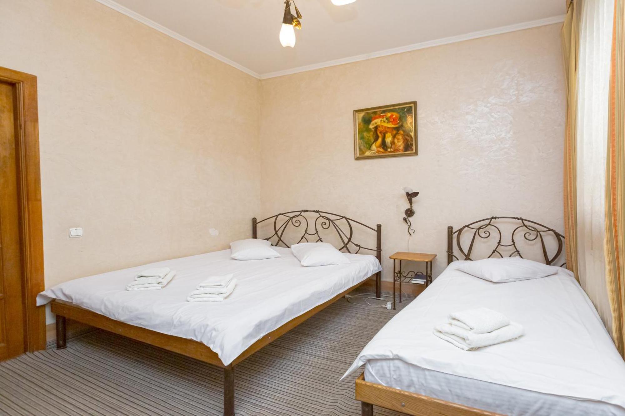 Staryi Krakiv Hotel Lviv Exterior foto