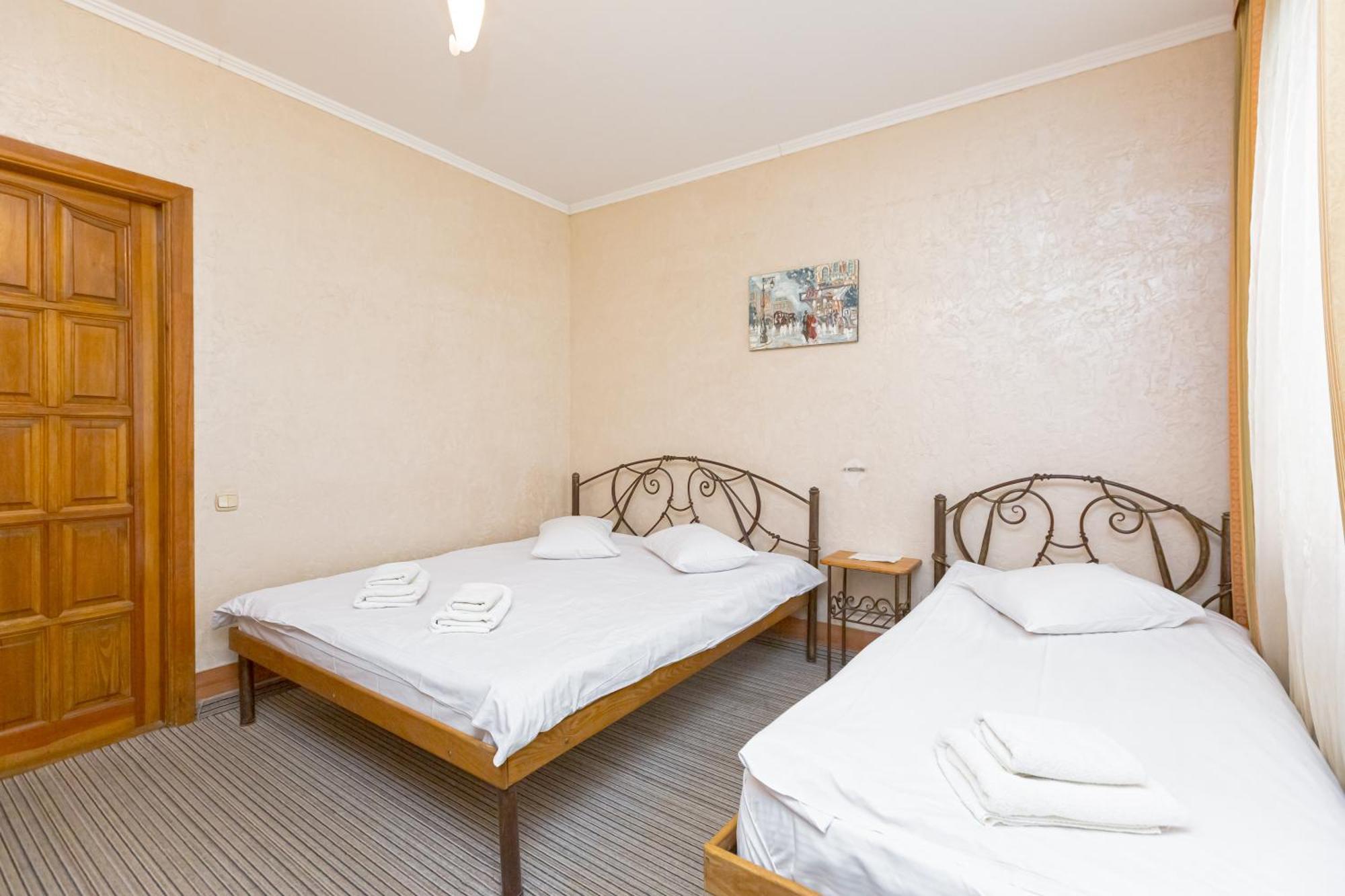 Staryi Krakiv Hotel Lviv Exterior foto